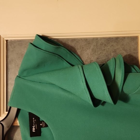 New! RN Studio green dress with ruffle sleeves size 4. Wedding party formal - Picture 4 of 9